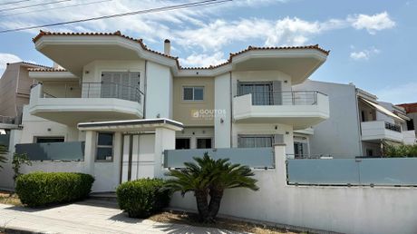 Apartment complex 470sqm for sale-Glyfada