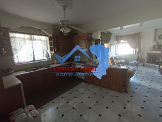 Βίλλα 555 τ.μ. για πώληση