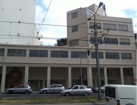 Business bulding 355sqm for sale-Neos Kosmos