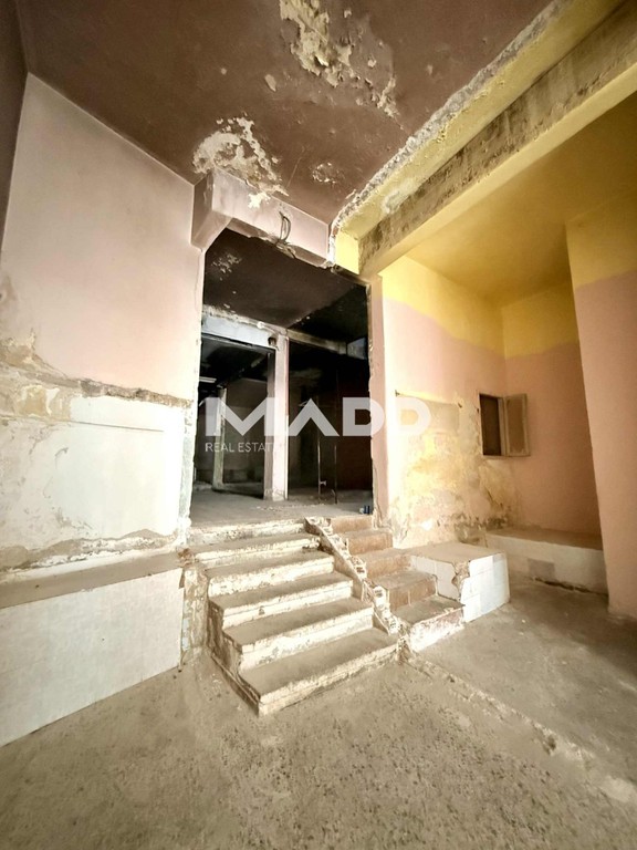 Κατάστημα 147 τ.μ. προς πώληση, Άνω Πόλη