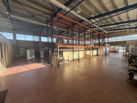 Warehouse 1.332sqm for rent-Kalamata