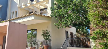 Μεζονέτα 180τ.μ. για πώληση-Καλύβια θορικού