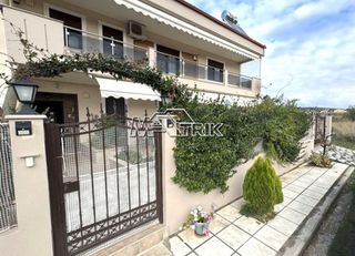 Συγκρότημα διαμερισμάτων 300 τ.μ. για πώληση