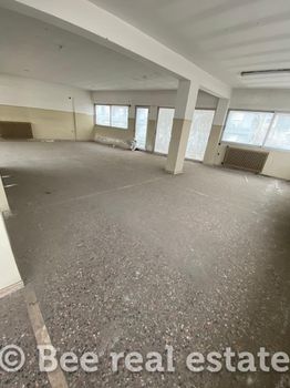 Επαγγελματικό 1.400 τ.μ. πρός πώληση