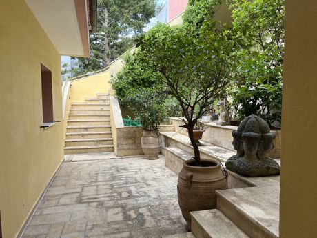 Μονοκατοικία 330τ.μ. για πώληση-Βούλα