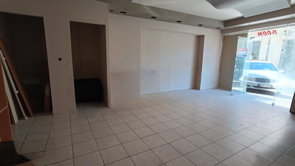 Store 49 sqm for rent, Messinia, Filiatra