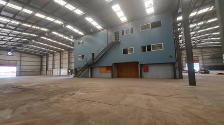 Industrial space 2.041sqm for rent-Aspropirgos