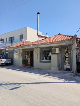 Store 114sqm for sale-Koroni
