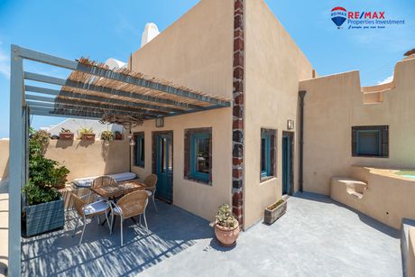 Ξενοδοχείο 210τ.μ. για πώληση-Σαντορίνη