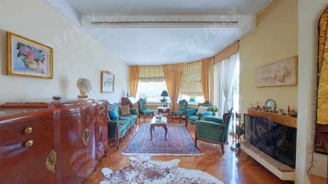 Maisonette 232sqm for sale-Nea Erithraia