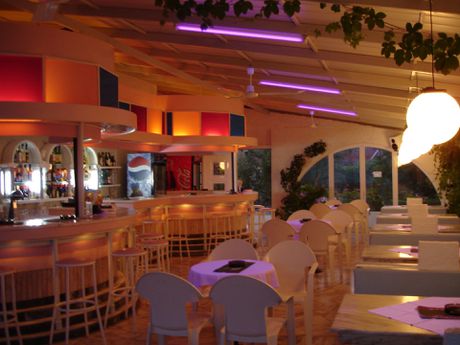 Hotel 1.650sqm for sale-Kefalonia