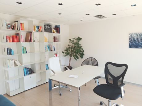 Γραφείο 90τ.μ. για ενοικίαση-Νέο ψυχικό