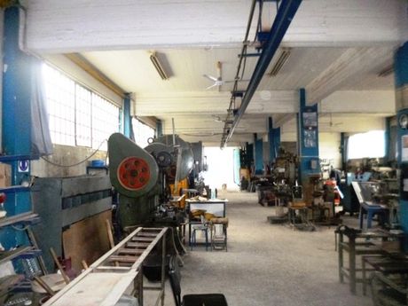 Craft space 700sqm for rent-Aspropirgos