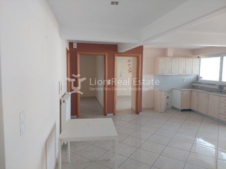 Επιχειρηματικό κτίριο 2.550 τ.μ. για πώληση