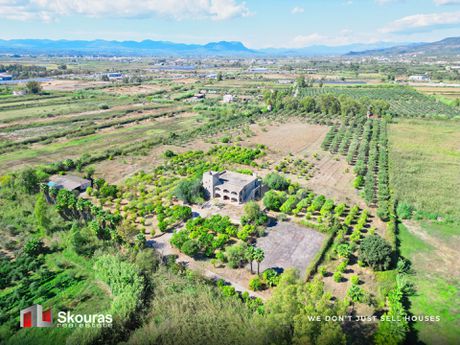 Μονοκατοικία 660τ.μ. για πώληση-Καλαμάτα