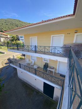 Συγκρότημα διαμερισμάτων 240τ.μ. για πώληση-Οιχαλία