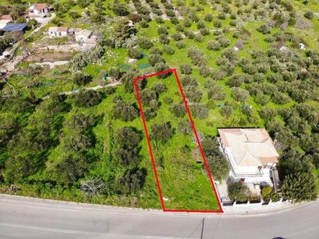 Οικόπεδο 800τ.μ. για πώληση-Κορώνη