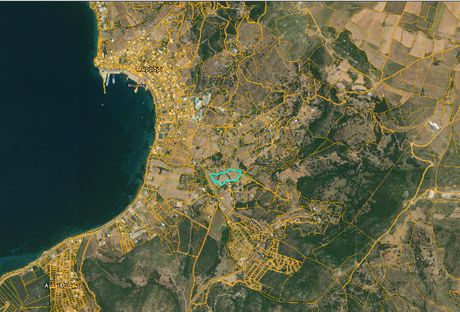 Οικόπεδο 15.590τ.μ. για πώληση-Μαρμάρι