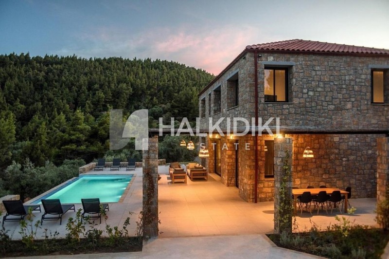 Βίλλα 240 τ.μ. πρός πώληση, Χαλκιδική, Σιθωνία