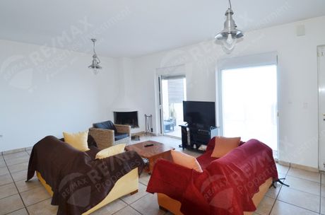 Μεζονέτα 210τ.μ. για πώληση-Ευρωστίνη