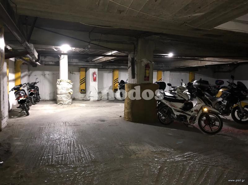 Parking 1.180 τ.μ. πρός πώληση, Αθήνα - Κέντρο, Πατήσια