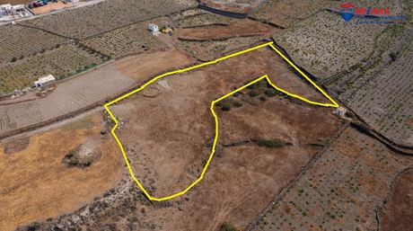 Οικόπεδο 6.111τ.μ. για πώληση-Σαντορίνη