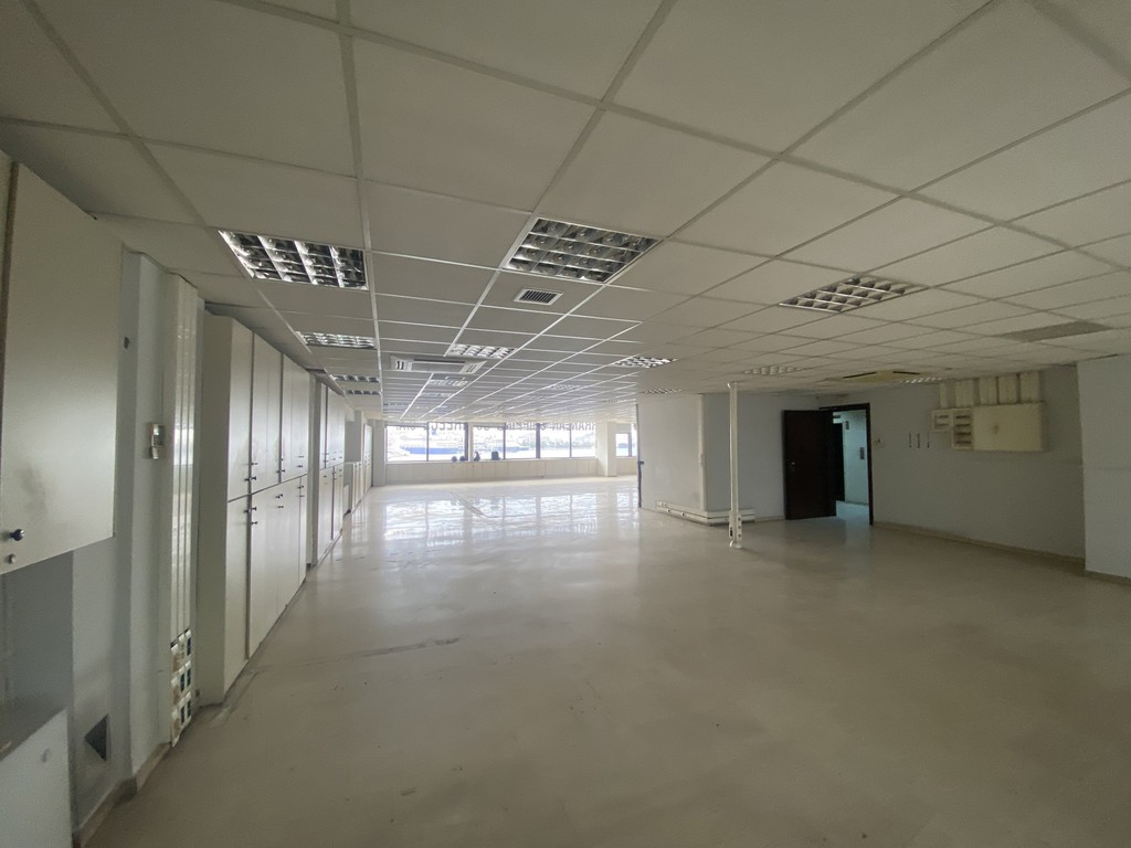 Office 300 sqm for rent, Piraeus, Port
