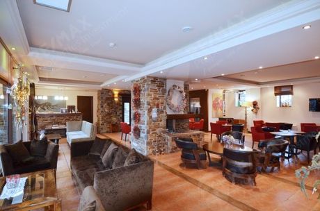 Επιχειρηματικό κτίριο 900τ.μ. για πώληση-Αμάρυνθος