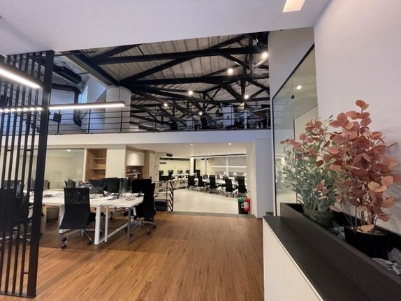 Business bulding 760 sqm for rent, Athens - Center, Historic Center