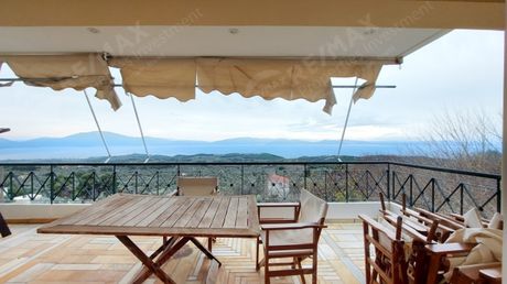 Apartment complex 429sqm for sale-Messapia