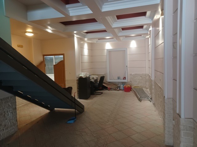 Κατάστημα 202 τ.μ. προς ενοικίαση, Τζιτζιφιές