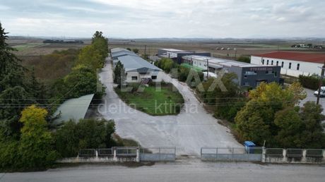 Επιχειρηματικό κτίριο 3.000τ.μ. για πώληση-Νίκαια » Κέντρο