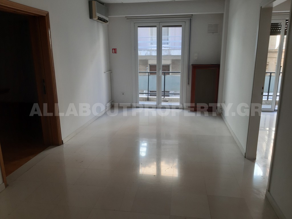 Office 463 sqm for rent, Piraeus, Port