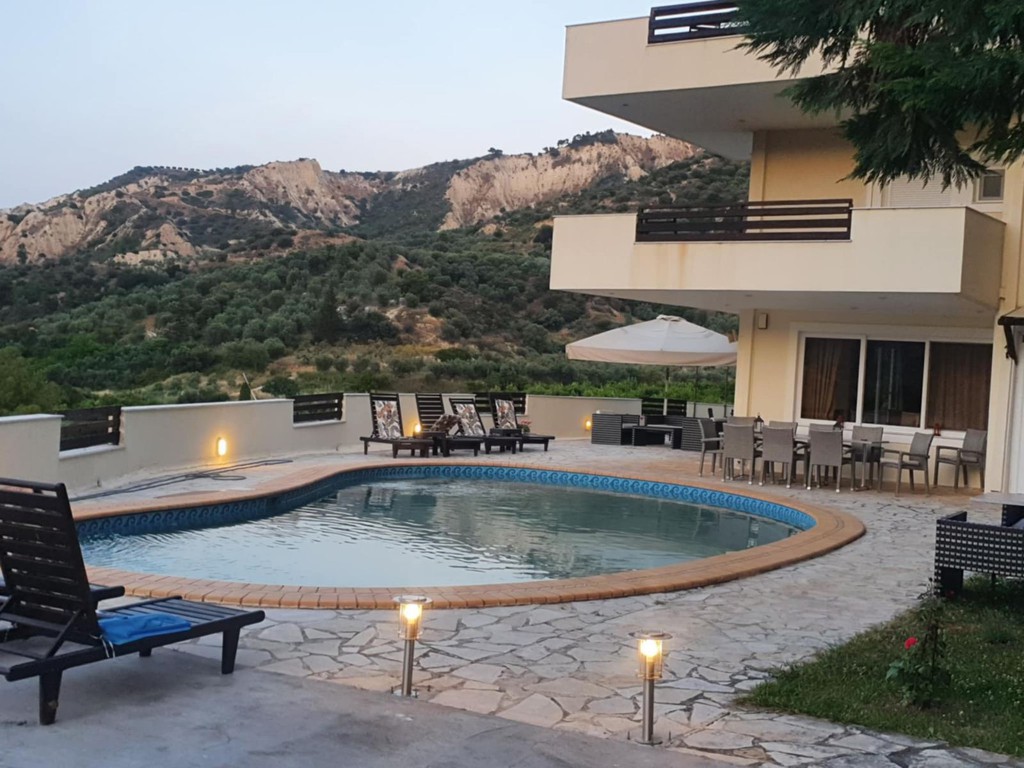 Βίλλα 280 τ.μ. πρός πώληση, Κορινθία, Ξυλόκαστρο