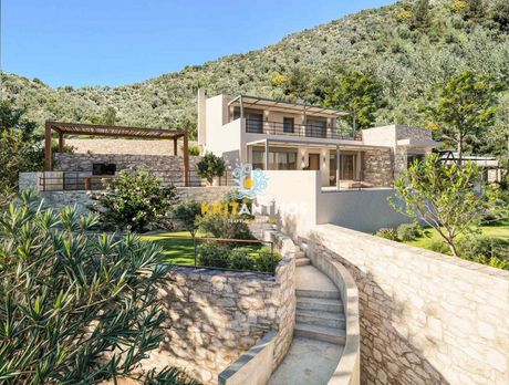 Villa 1.360sqm for sale-Foinikas » Kato Rodakino