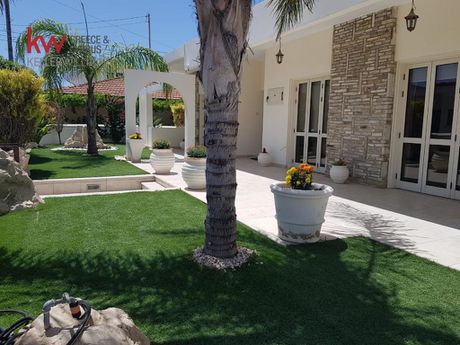 Μονοκατοικία 250τ.μ. για πώληση-Κίτι