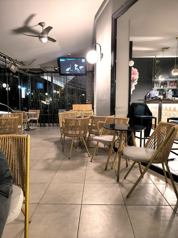 Κατάστημα 105 τ.μ. προς πώληση, Ελληνορώσων