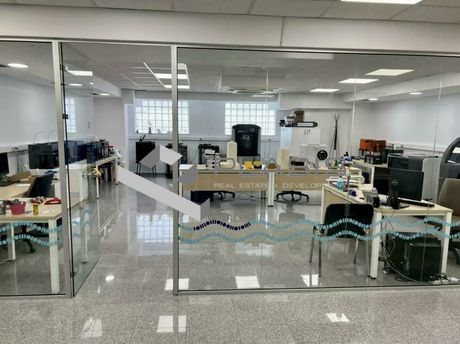 Γραφείο 371τ.μ. για ενοικίαση-Λιμάνι