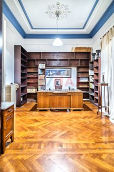 Apartment 160sqm for sale-Kipseli