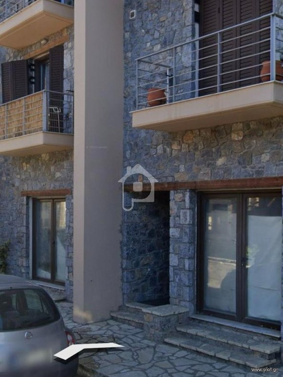 Κατάστημα 400 τ.μ. προς ενοικίαση, Κέντρο Καλαβρύτων