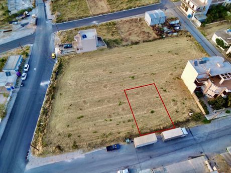 Land plot 303,52 sqm for sale