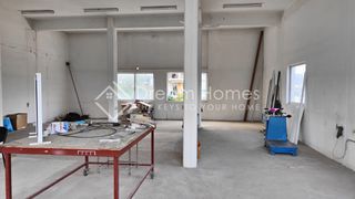 Κατάστημα 150 τ.μ. προς ενοικίαση, Λαμία-thumb-4