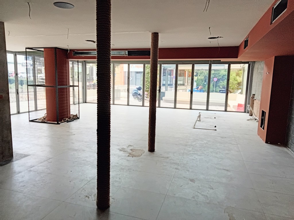 Κατάστημα 200 τ.μ. πρός ενοικίαση, Αθήνα - Βόρεια Προάστια, Χαλάνδρι