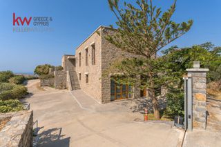 Βίλλα 370 τ.μ. για πώληση