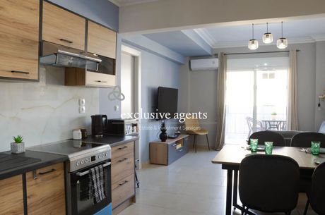 Διαμέρισμα 100τ.μ. για πώληση-Εξάρχεια - νεάπολη