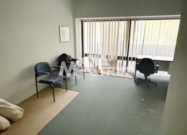 Κατάστημα 204 τ.μ. προς ενοικίαση, Φάληρο
