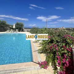 Βίλλα 400 τ.μ. για πώληση