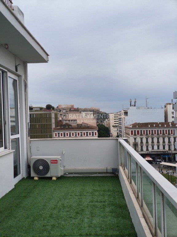 Επιχειρηματικό κτίριο 3.100 τ.μ. πρός πώληση, Αθήνα - Κέντρο, Κέντρο