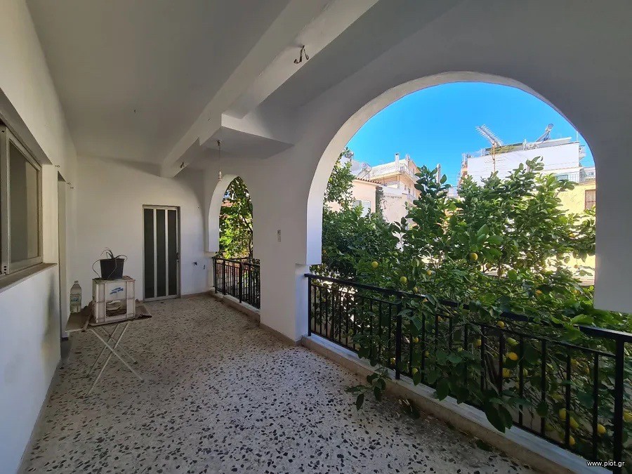 Επιχειρηματικό κτίριο 140 τ.μ. προς πώληση, Άνω Λόφος