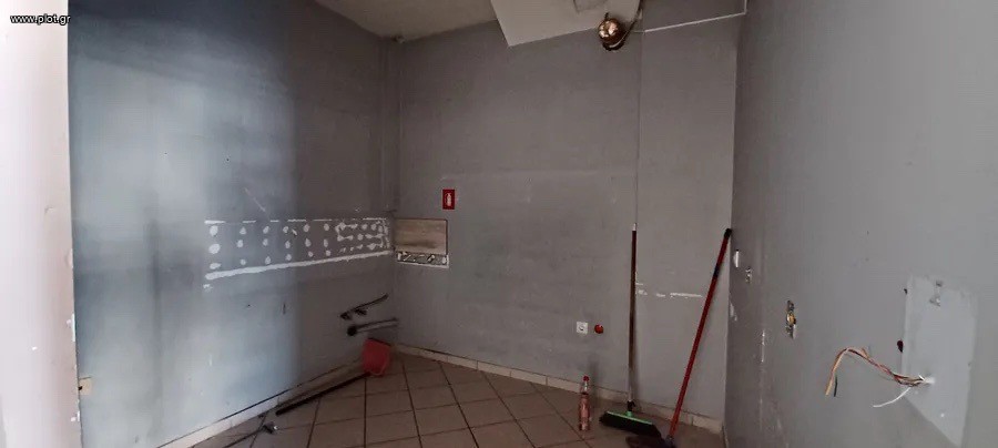 Επιχειρηματικό κτίριο 400 τ.μ. πρός ενοικίαση, Αθήνα - Δυτικά Προάστια, Καματερό